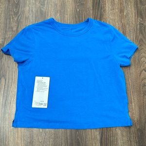 Lululemon Classic Fit Cotton Blend Tee sz6